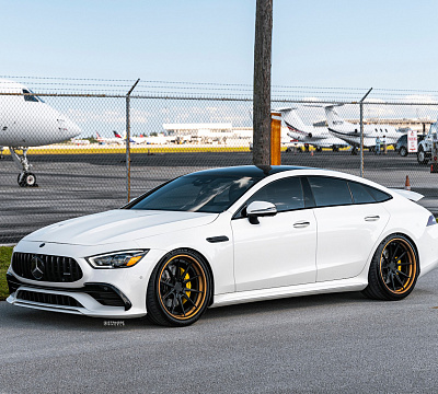 Фото дисков Strasse Wheels SV10M Deep Concave FS на Mercedes-Benz AMG GT I
