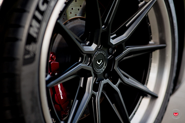 Фото дисков Vossen EVO-2R (3-Piece) Черный сатин на Porsche 911 VIII