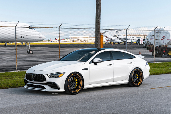 Фото дисков Strasse Wheels SV10M Deep Concave FS Черный сатин на Mercedes-Benz AMG GT I