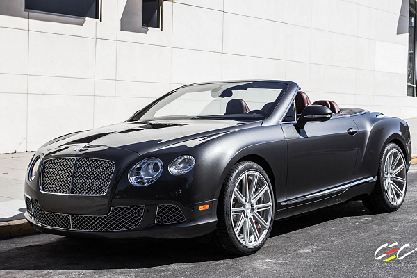 Фото дисков CEC C25 Глянцевый лак на Bentley Continental GT II