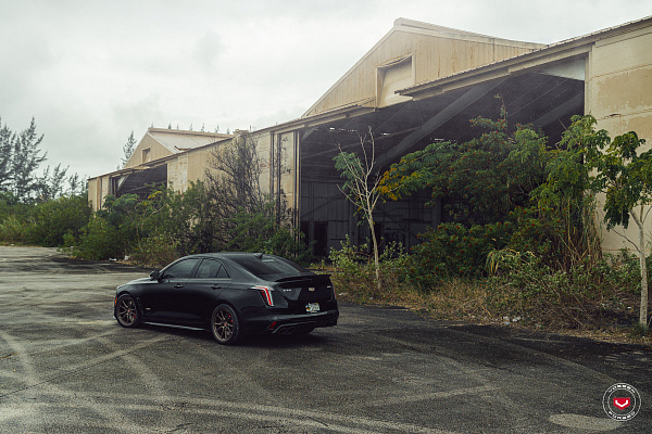 Фото дисков Vossen ML-X2 Сатиновая темная бронза на Cadillac CT4