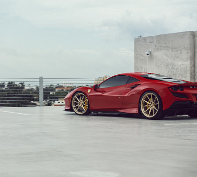 Фото дисков Vossen EVO-2 на Ferrari F8
