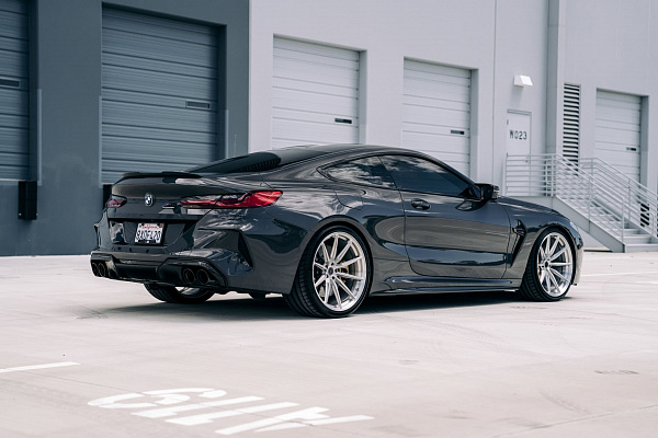 Фото дисков Brixton Forged R11-R Глянцевый лак на BMW 8/M8