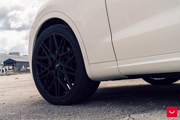 Фото дисков Vossen HF-7 Черный сатин на Maserati Levante