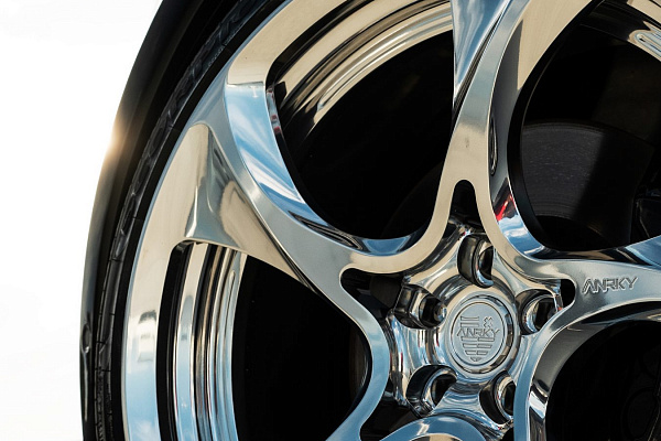 Фото дисков Anrky XR-205 Полированный лак на Range Rover V