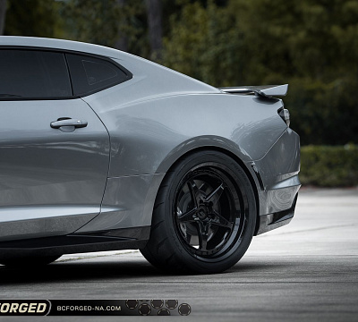 Фото дисков BC Forged LE51 // MLE51 на Chevrolet Camaro VI