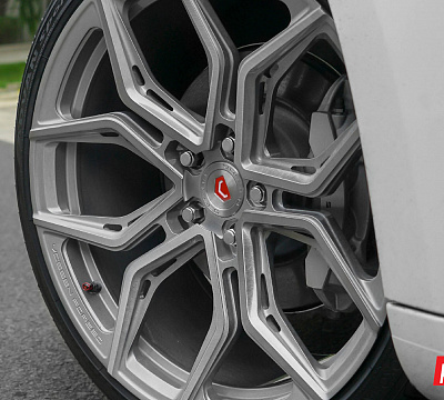 Фото дисков Vossen EVO-3R на Tesla Model 3