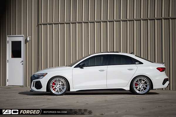 Фото дисков BC Forged HCA165 Глянцевый лак на Audi A/S/RS 3 (8Y)