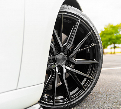 Фото дисков Vossen HF-4T на Tesla Model 3