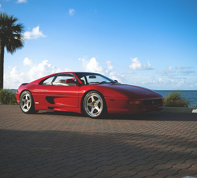 Фото дисков HRE 305 на Ferrari F355