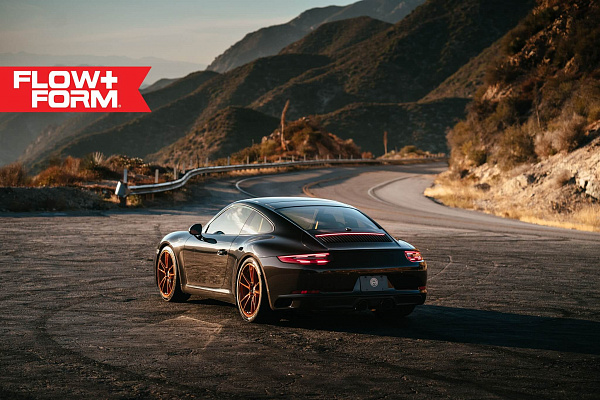 Фото дисков HRE FF04 Глянцевая медь на Porsche 911 VII
