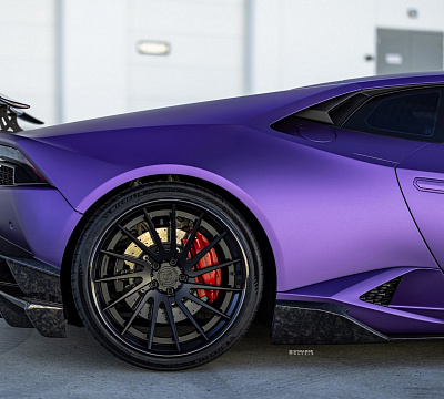 Фото дисков Strasse Wheels SV15T Deep Concave FS на Lamborghini Huracan
