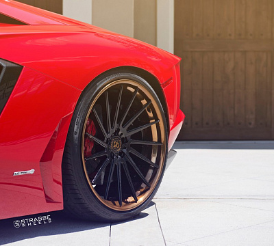 Фото дисков Strasse Wheels SV15T Deep Concave FS на Lamborghini Aventador