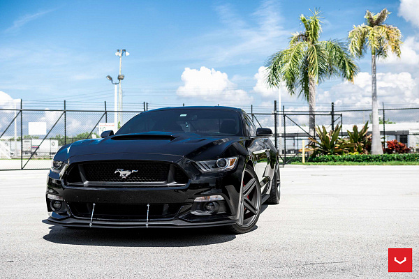 Фото дисков Vossen CV5 Сатиновый графит на Ford Mustang VI