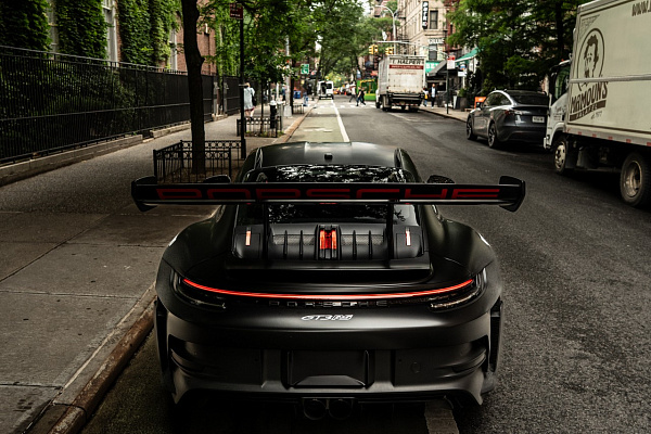 Фото дисков Brixton Forged TR11 AERO1 Черный глянец на Porsche 911 VIII