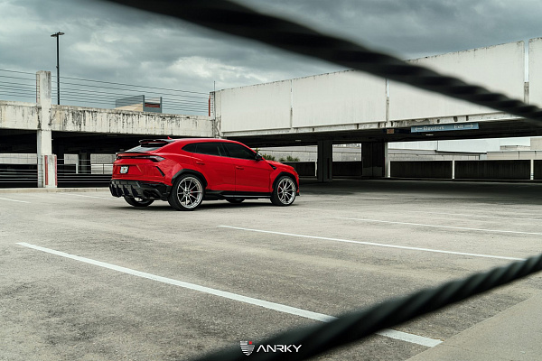 Фото дисков Anrky AN38 Полированный лак на Lamborghini Urus
