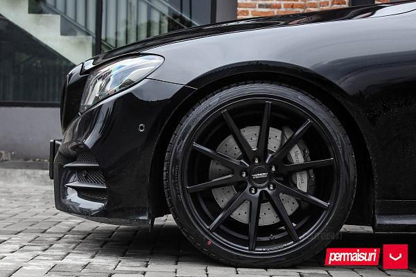 Фото дисков Vossen VFS-1 Черный сатин на Mercedes-Benz E-Class (W213, S213, C238)