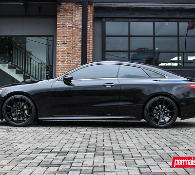 Фото дисков Vossen VFS-1 на Mercedes-Benz E-Class (W213, S213, C238)