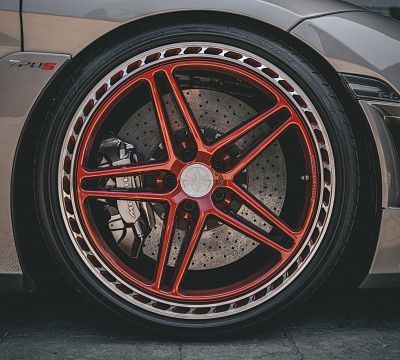 Фото дисков CEC C25 на McLaren 720S