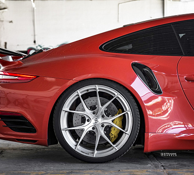 Фото дисков Strasse Wheels SM5R Deep Concave Monoblock на Porsche 911 VII