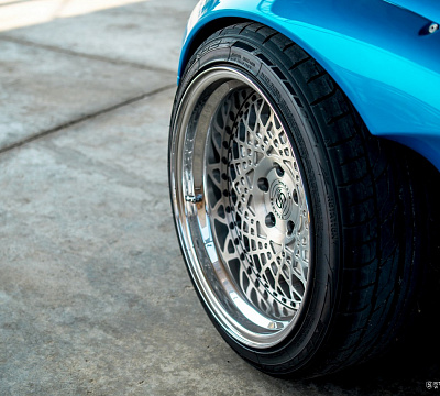 Фото дисков Strasse Wheels SC20 Retro на Mazda RX-7 III