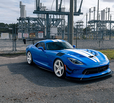 Фото дисков HRE 305M на Dodge Viper