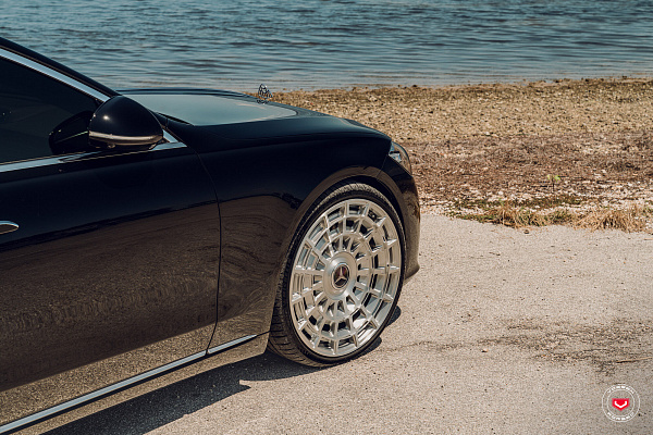 Фото дисков Vossen LC3-12 Глянцевый лак на Mercedes-Benz S-Class (W223)