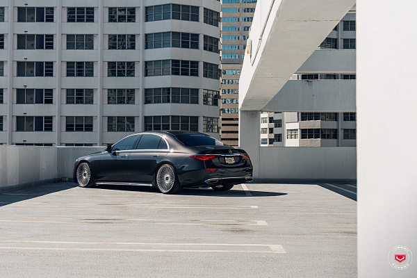 Фото дисков Vossen S17-16 Глянцевый лак на Mercedes-Benz S-Class (W223)