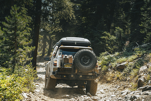 Фото дисков Black Rhino AXLE  на Toyota 4Runner V