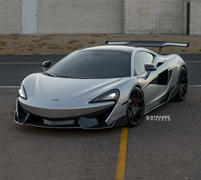 Фото дисков Strasse Wheels SM5R Deep Concave Monoblock на McLaren 570S