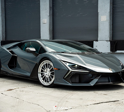 Фото дисков Anrky AN39 на Lamborghini Revuelto
