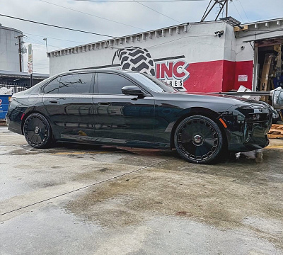 Фото дисков Giovanna Dicotto на BMW 7 (G70)