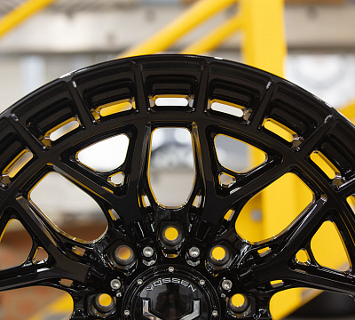 Vossen HFX-1 (8-Lug)