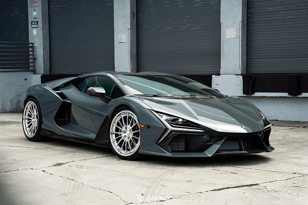Фото дисков Anrky AN39 Полированный лак на Lamborghini Revuelto