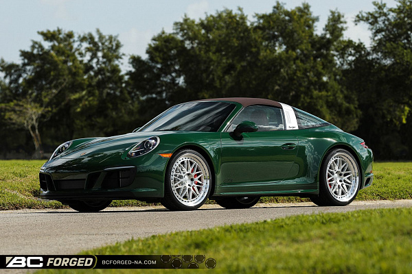 Фото дисков BC Forged LE81 // MLE81 Глянцевый лак на Porsche 911 VII