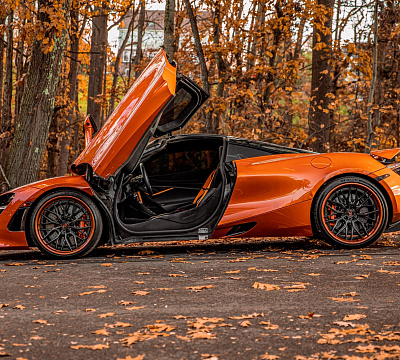 Фото дисков Strasse Wheels SV10M Deep Concave FS на McLaren 720S