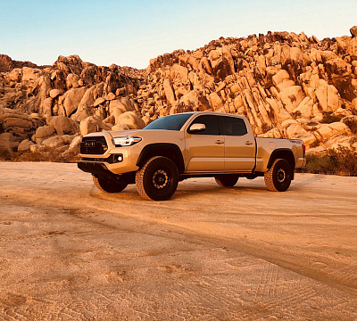 Фото дисков Black Rhino ARSENAL на Toyota Tacoma III