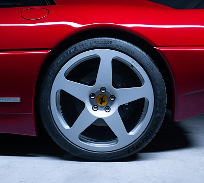 Фото дисков HRE 305M на Ferrari F355