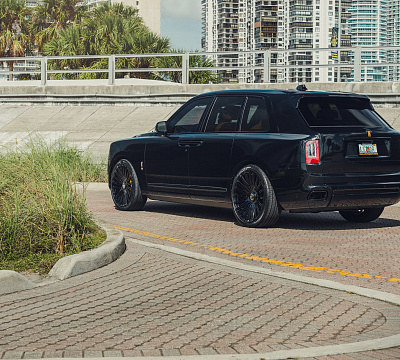 Фото дисков Vossen S17-14 на Rolls-Royce Cullinan