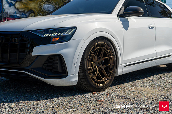 Фото дисков Vossen HFX-1 (5-Lug) Глянцевая бронза на Audi Q8