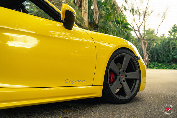 Фото дисков Vossen CG-210 Сатиновый графит на Porsche Cayman III