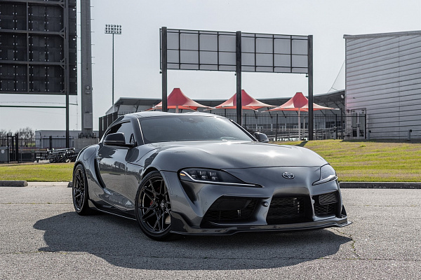 Фото дисков Anrky S1-X2 Глянцевый темный лак на Toyota Supra A90