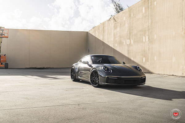 Фото дисков Vossen M-X6 (3-Piece) Черный глянец на Porsche 911 VIII