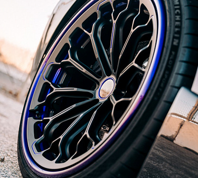 Фото дисков Brixton Forged CM6-RS на McLaren 720S