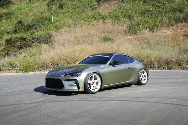 Фото дисков Motegi Racing MR159 BATTLE V Белый глянец на Toyota GT86