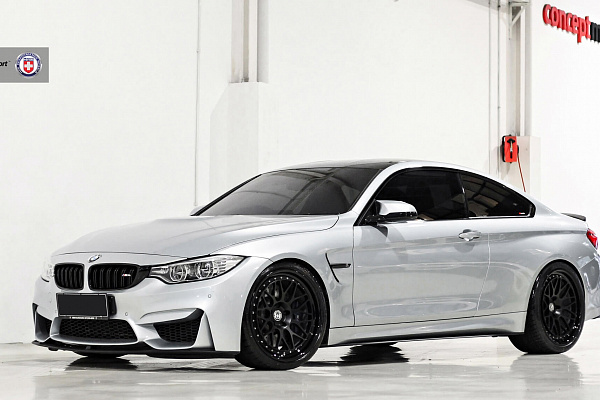 Фото дисков HRE 300 Черный сатин на BMW 4/M4 (F32/F82)