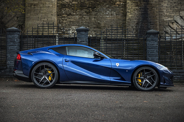 Фото дисков Kahn Type 52 Черный сатин на Ferrari 812