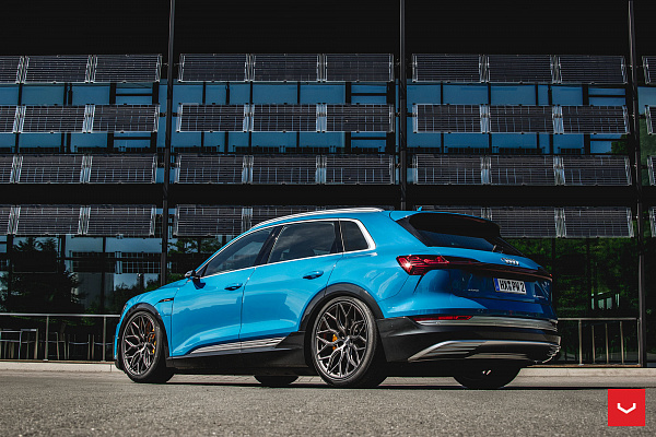 Фото дисков Vossen HF-2 Сатиновый графит на Audi E-tron