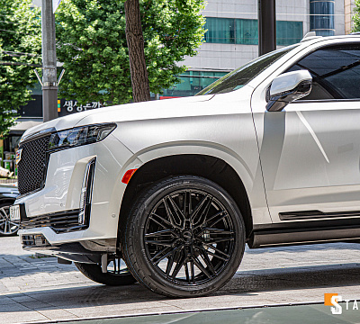 Фото дисков Vossen HF6-5 на Cadillac Escalade V