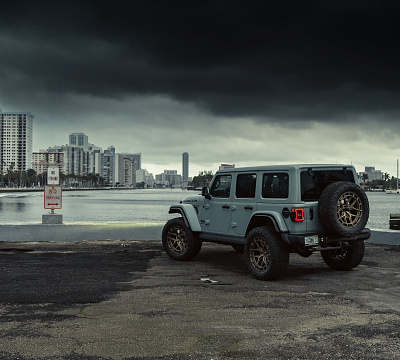 Фото дисков Vossen HFX-1 (5-Lug) на Jeep Wrangler IV (JL)